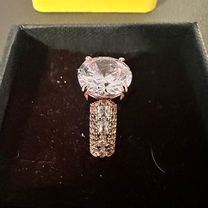 Bomb party size 6 rose gold ring